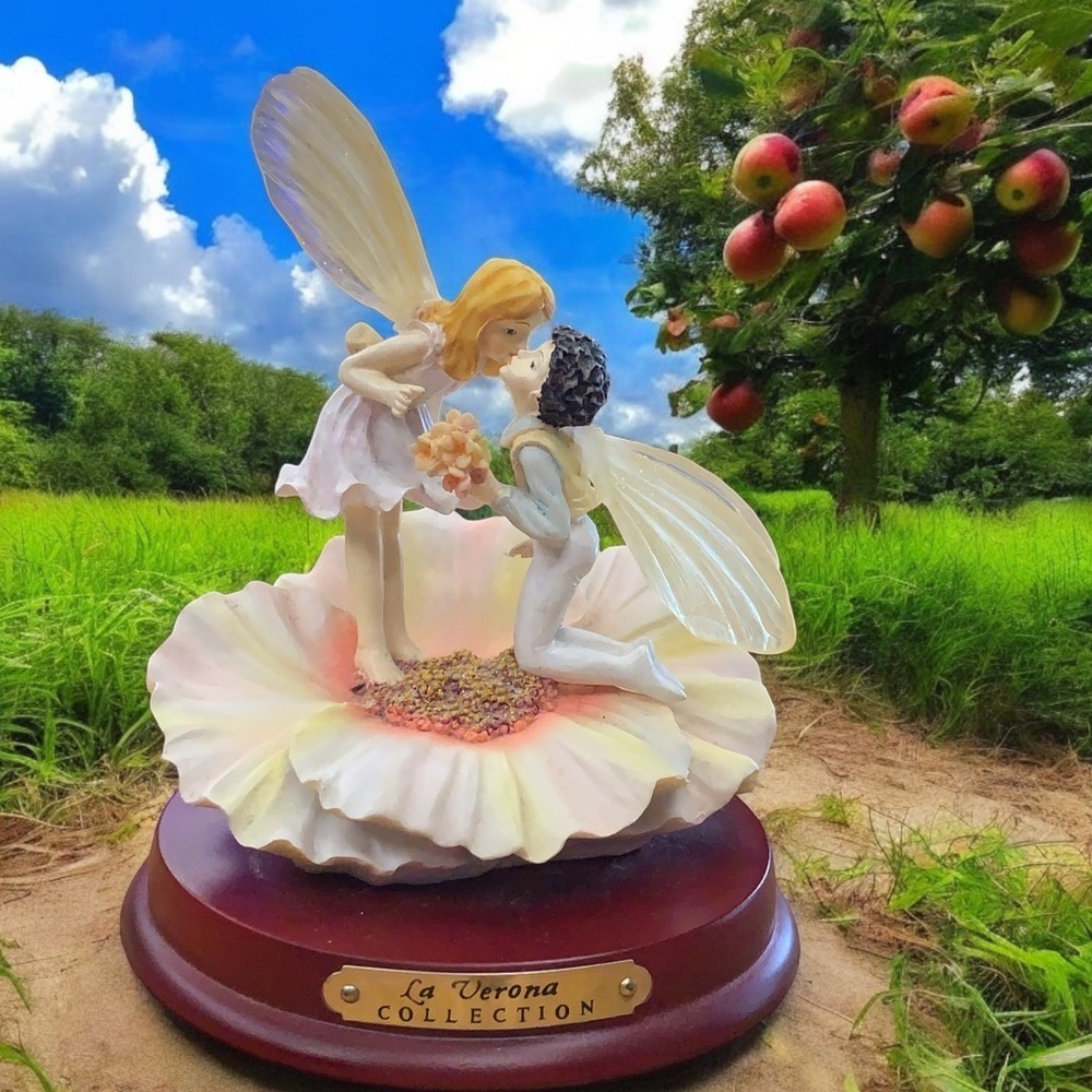 LaVerona Collection, Angel Couple on Hibiscus‎ Flower